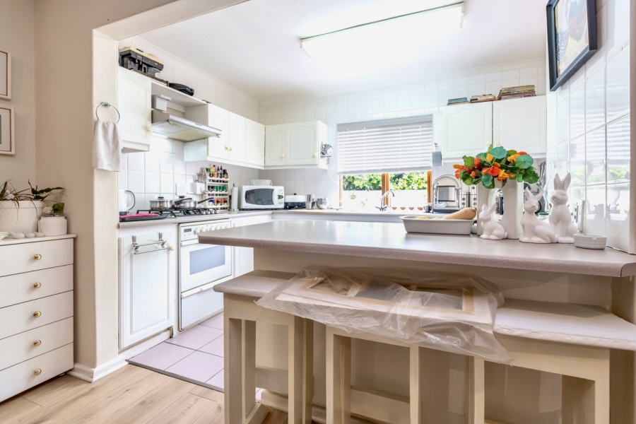 2 Bedroom Property for Sale in King George Park Western Cape